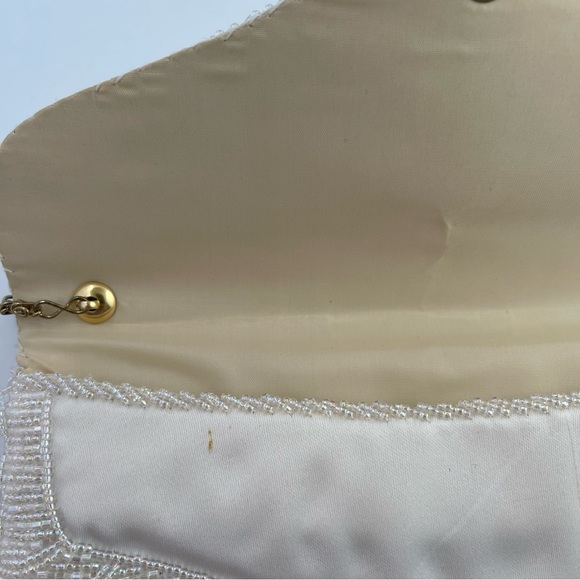 Vintage La regale Ivory White Cream Beaded satin purse clutch bag - Picture 14 of 16